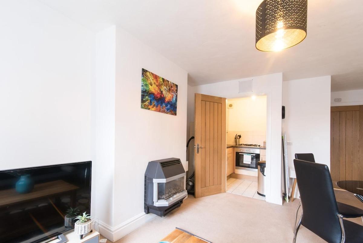 Lambley Court - Cozy Break In Mapperley Aparthotel นอตติงแฮม ภายนอก รูปภาพ